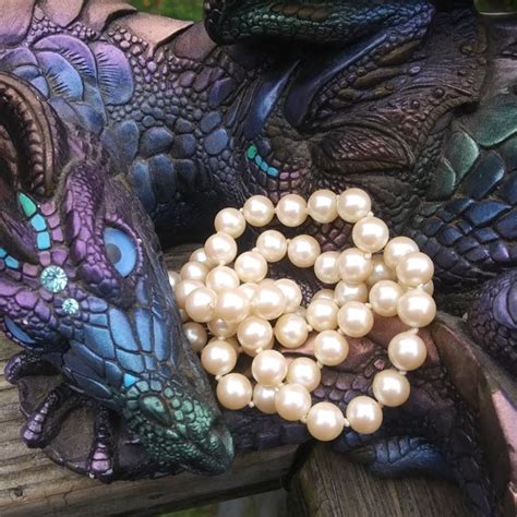 are fake pearls individually knotted